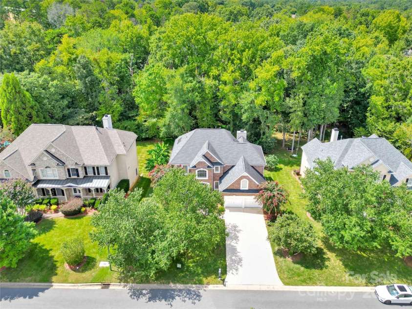 11201 Tavernay Parkway, Charlotte, NC 28262.  MLS# CAR4277991, YatesRealty ID 35248. Far View