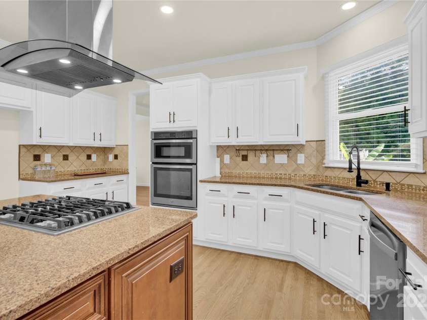 11201 Tavernay Parkway, Charlotte, NC 28262.  MLS# CAR4277991, YatesRealty ID 35248. Kitchen 1