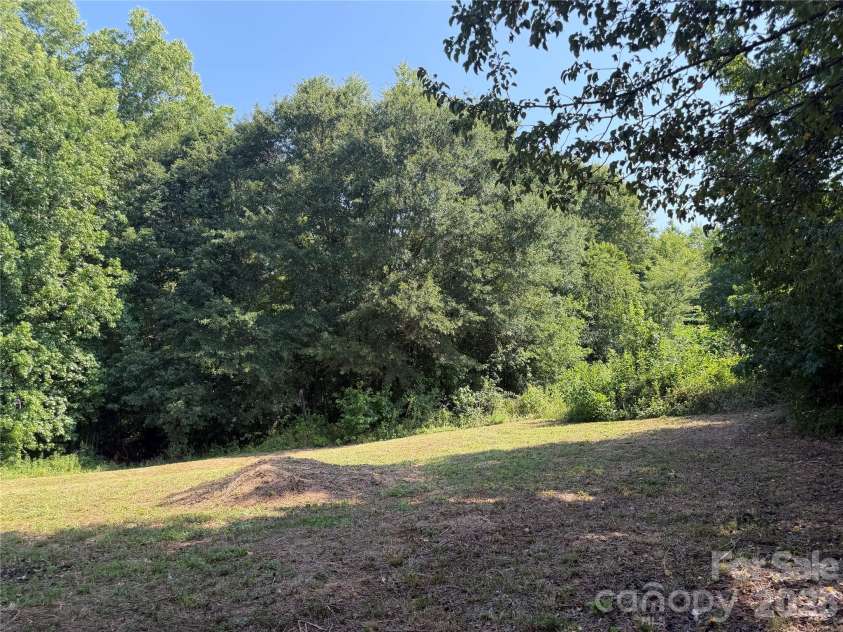 1003 Lavender Road, Grover, NC 28073.  MLS# CAR4400378, YatesRealty ID 35249. 