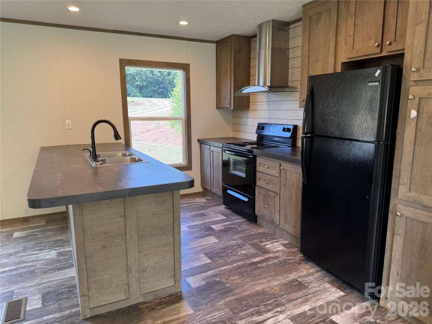 1003 Lavender Road, Grover, NC 28073.  MLS# CAR4400378, YatesRealty ID 35249. 