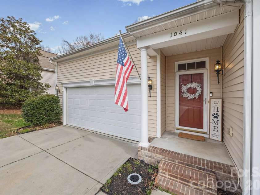 1041 Pepperwood Place, Clover, SC 29710.  MLS# CAR4347401, YatesRealty ID 3525. 