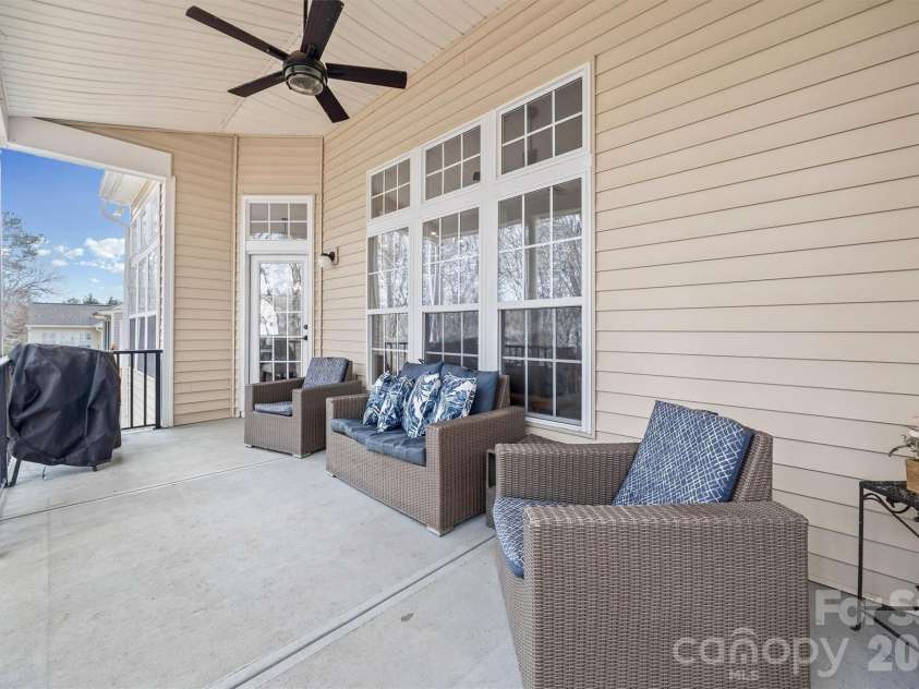 1041 Pepperwood Place, Clover, SC 29710.  MLS# CAR4347401, YatesRealty ID 3525. 