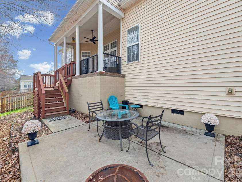 1041 Pepperwood Place, Clover, SC 29710.  MLS# CAR4347401, YatesRealty ID 3525. 