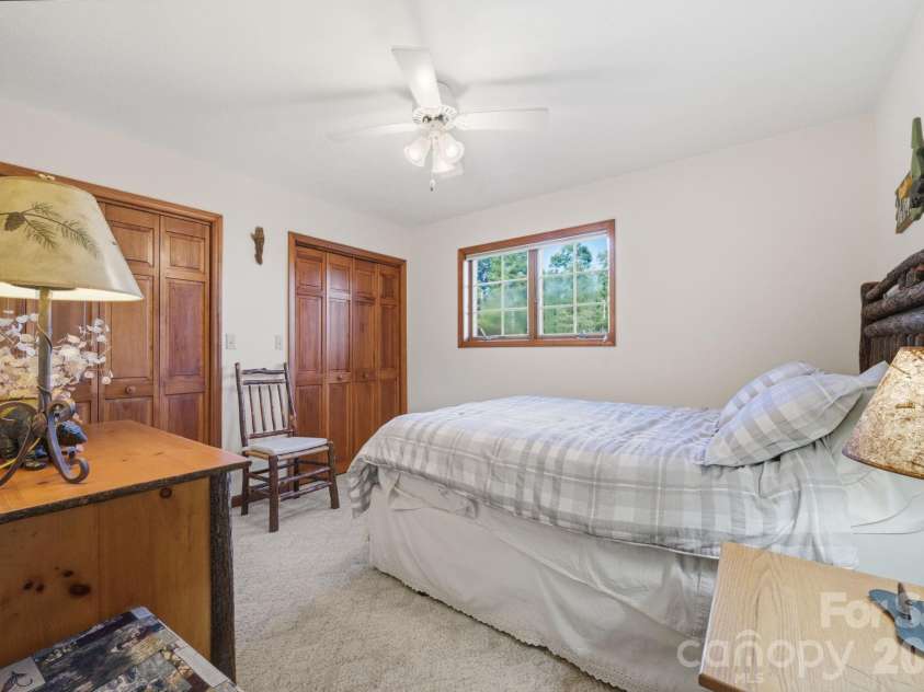 198 Hickory Hill Circle, Spruce Pine, NC 28777.  MLS# CAR4399787, YatesRealty ID 35250. 