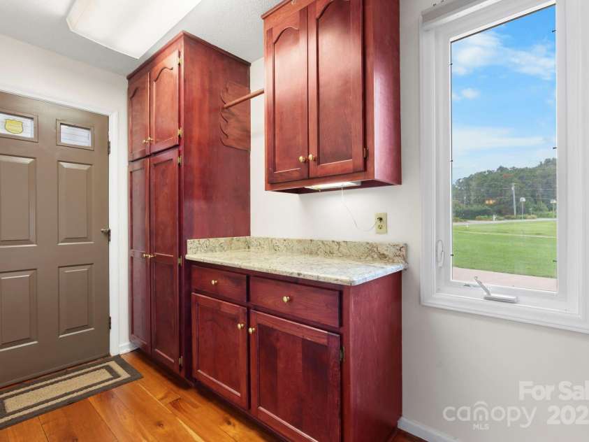 748 Moretz Court, Hickory, NC 28601.  MLS# CAR4291848, YatesRealty ID 35250. 