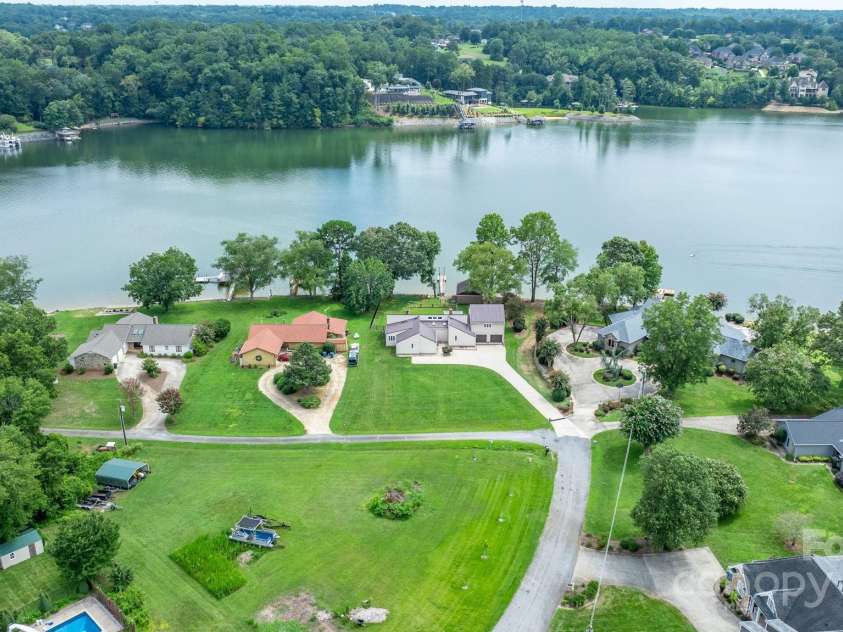 748 Moretz Court, Hickory, NC 28601.  MLS# CAR4291848, YatesRealty ID 35250. 
