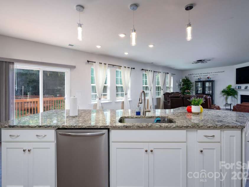 12009 Wild Ginger Lane, Charlotte, NC 28227.  MLS# CAR4293416, YatesRealty ID 35251. 