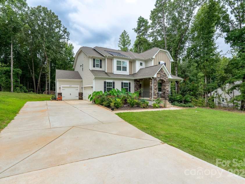 12009 Wild Ginger Lane, Charlotte, NC 28227.  MLS# CAR4293416, YatesRealty ID 35251. 