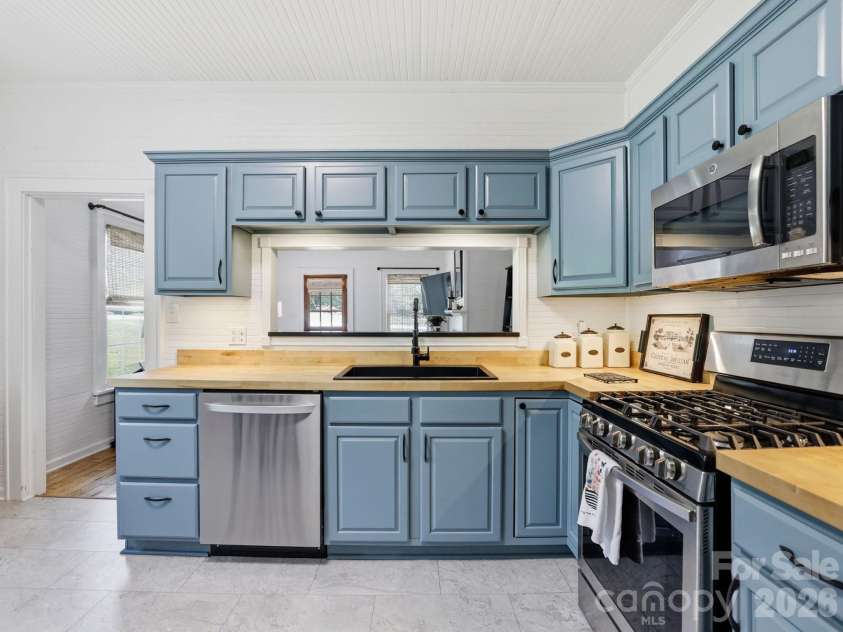 1203 Old Nation Road, Fort Mill, SC 29715.  MLS# CAR4376720, YatesRealty ID 35252. 