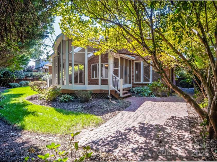2131 Water Oak Lane, Gastonia, NC 28056.  MLS# CAR4296463, YatesRealty ID 35252. 