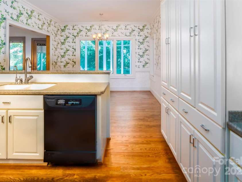 2131 Water Oak Lane, Gastonia, NC 28056.  MLS# CAR4296463, YatesRealty ID 35252. 