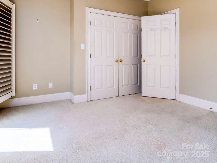 2131 Water Oak Lane, Gastonia, NC 28056.  MLS# CAR4296463, YatesRealty ID 35252. 