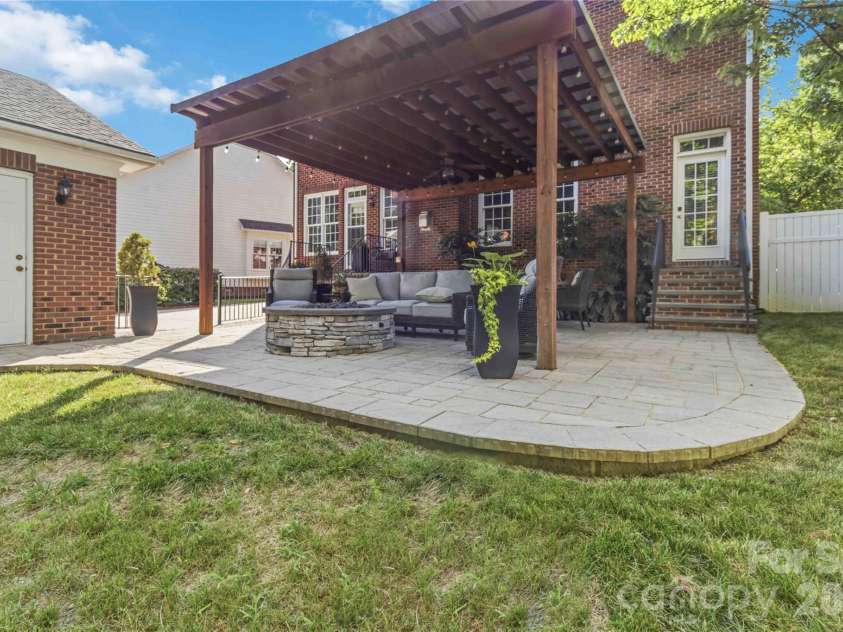 2436 Commons Court, Fort Mill, SC 29708.  MLS# CAR4393554, YatesRealty ID 35254. 