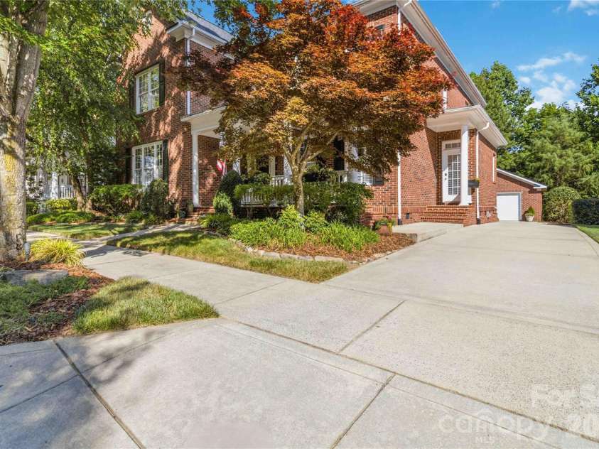 2436 Commons Court, Fort Mill, SC 29708.  MLS# CAR4393554, YatesRealty ID 35254. 