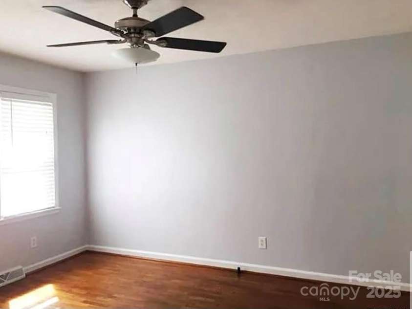 816 Alexander Street, Statesville, NC 28677.  MLS# CAR4292064, YatesRealty ID 35254. 
