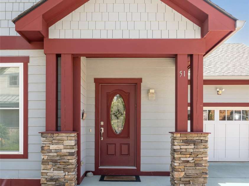 51 Verde Drive, Asheville, NC 28806.  MLS# CAR4400901, YatesRealty ID 35255. Front Porch Entry