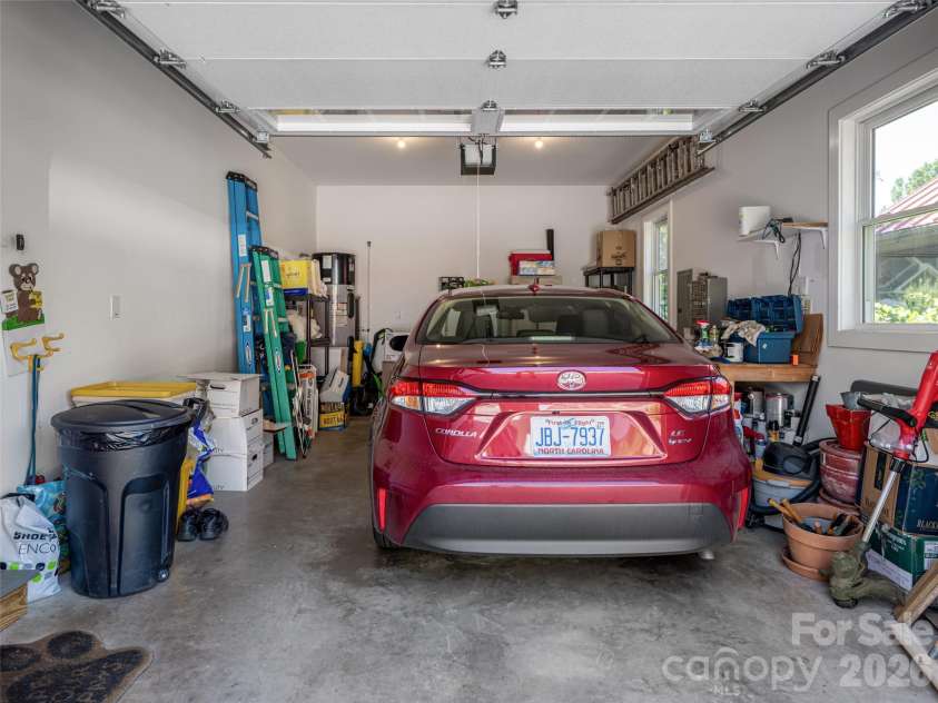51 Verde Drive, Asheville, NC 28806.  MLS# CAR4400901, YatesRealty ID 35255. One-car garage with workshop nook