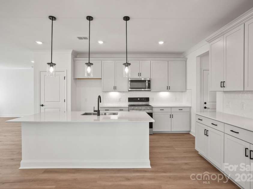 9515 Coast Laurel Avenue, Concord, NC 28027.  MLS# CAR4279228, YatesRealty ID 35255. 