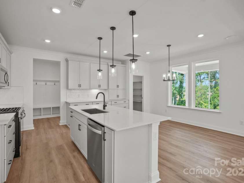 9515 Coast Laurel Avenue, Concord, NC 28027.  MLS# CAR4279228, YatesRealty ID 35255. 