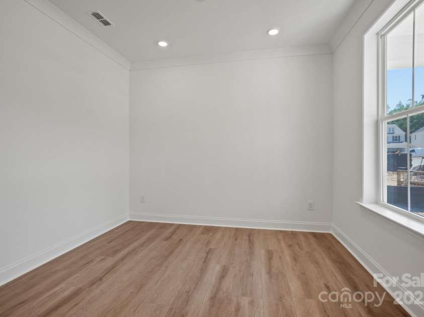 9515 Coast Laurel Avenue, Concord, NC 28027.  MLS# CAR4279228, YatesRealty ID 35255. 