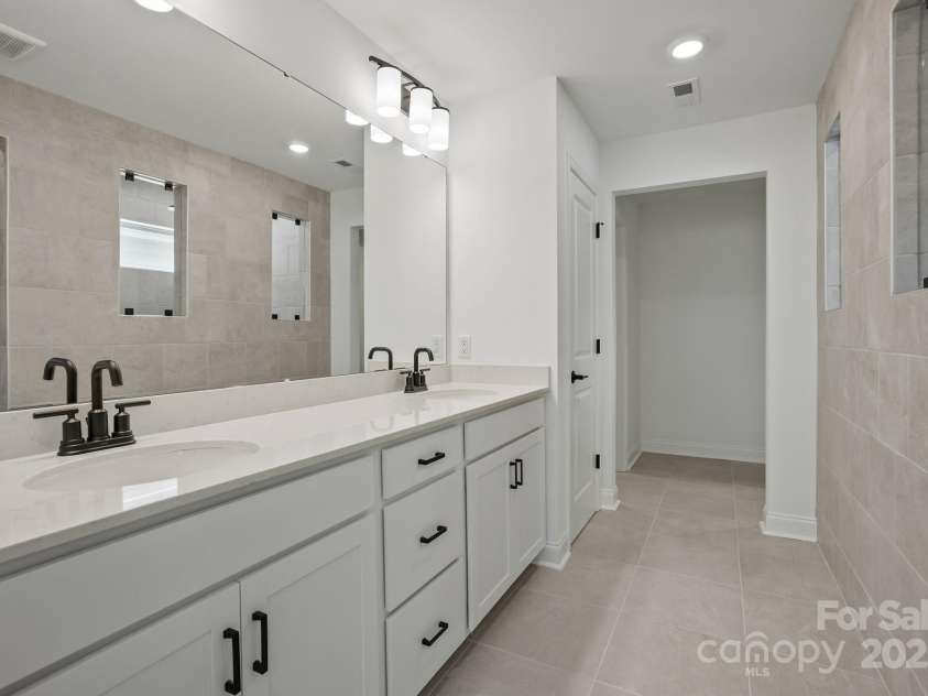 9515 Coast Laurel Avenue, Concord, NC 28027.  MLS# CAR4279228, YatesRealty ID 35255. 