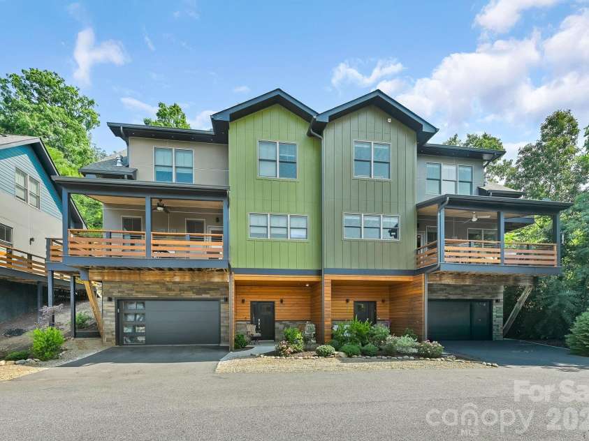 406 Kessler Place, Asheville, NC 28804.  MLS# CAR4398574, YatesRealty ID 35257. 