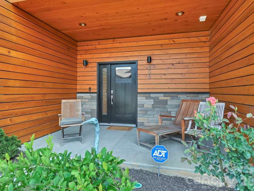 406 Kessler Place, Asheville, NC 28804.  MLS# CAR4398574, YatesRealty ID 35257. 