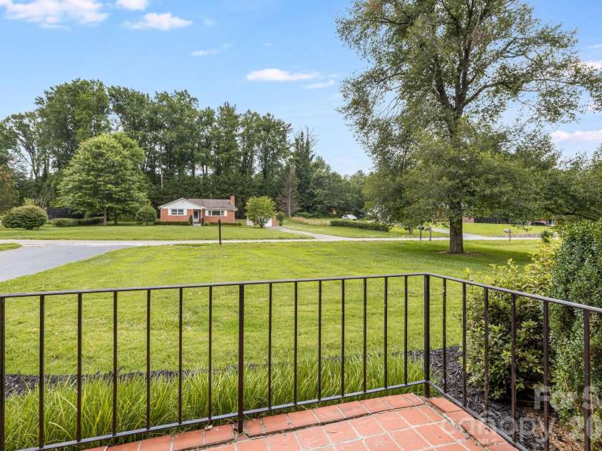3226 Charlyne Drive, Hendersonville, NC 28792.  MLS# CAR4335660, YatesRealty ID 35258. 