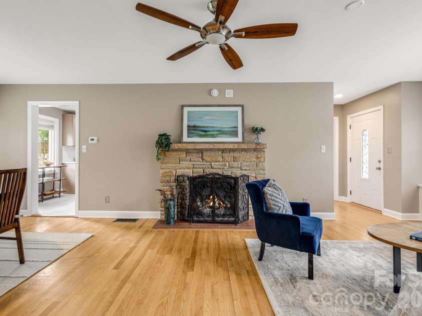 3226 Charlyne Drive, Hendersonville, NC 28792.  MLS# CAR4335660, YatesRealty ID 35258. 