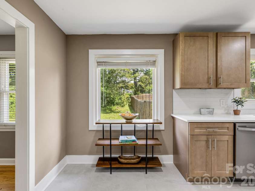 3226 Charlyne Drive, Hendersonville, NC 28792.  MLS# CAR4335660, YatesRealty ID 35258. 