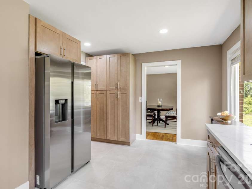 3226 Charlyne Drive, Hendersonville, NC 28792.  MLS# CAR4335660, YatesRealty ID 35258. 