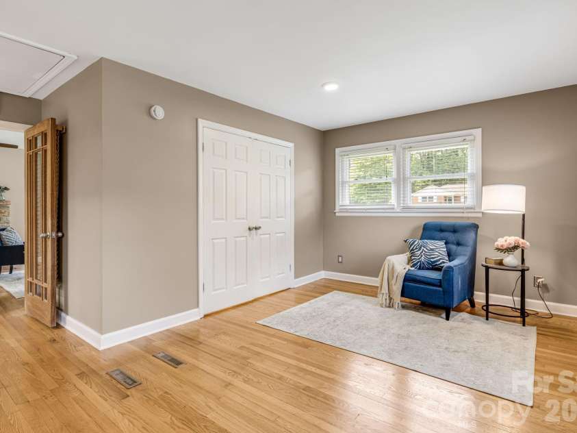 3226 Charlyne Drive, Hendersonville, NC 28792.  MLS# CAR4335660, YatesRealty ID 35258. 