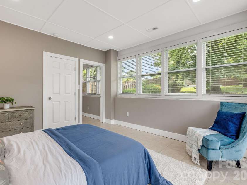 3226 Charlyne Drive, Hendersonville, NC 28792.  MLS# CAR4335660, YatesRealty ID 35258. 