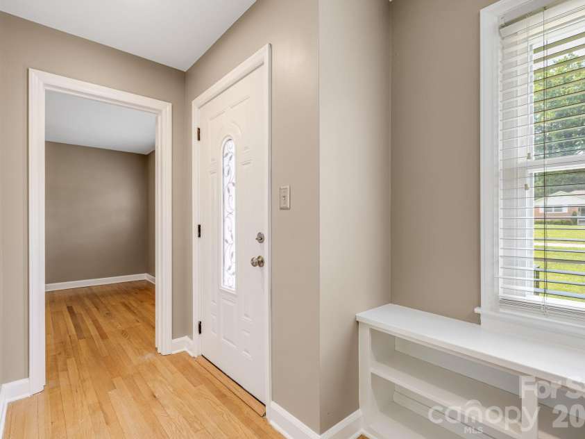 3226 Charlyne Drive, Hendersonville, NC 28792.  MLS# CAR4335660, YatesRealty ID 35258. 
