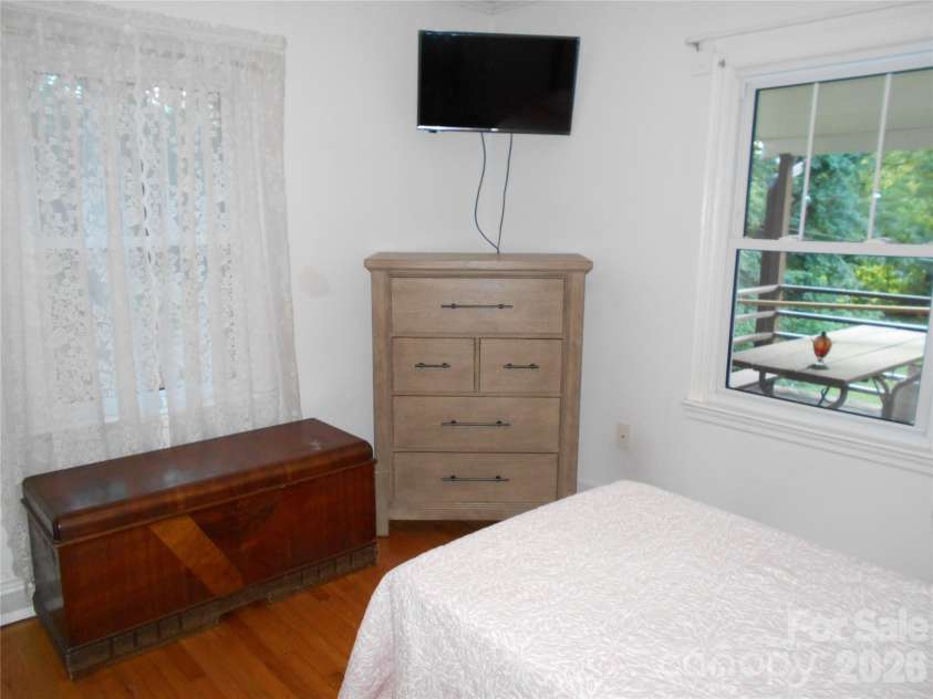 18 Herron Street, Black Mountain, NC 28711.  MLS# CAR4357548, YatesRealty ID 35259. Guest bedroom