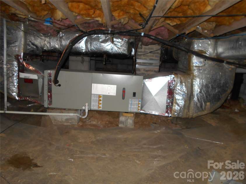 18 Herron Street, Black Mountain, NC 28711.  MLS# CAR4357548, YatesRealty ID 35259. New heat pump installed in 2024