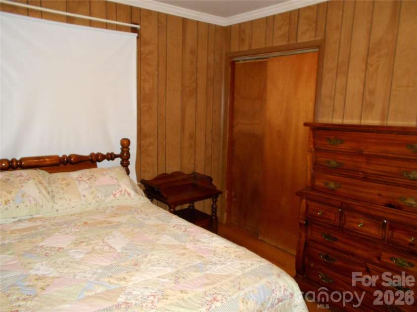 18 Herron Street, Black Mountain, NC 28711.  MLS# CAR4357548, YatesRealty ID 35259. Primary Bedroom