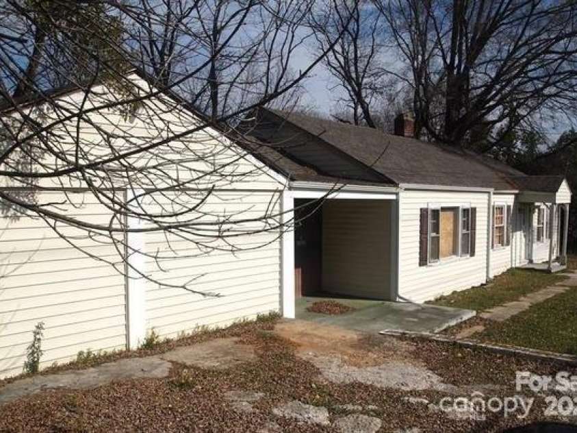 205 Phifer Street, Monroe, NC 28110.  MLS# CAR4156852, YatesRealty ID 3526. 