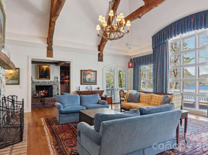 138 Indian Trace, Lake Toxaway, NC 28747.  MLS# CAR4361067, YatesRealty ID 35260. 
