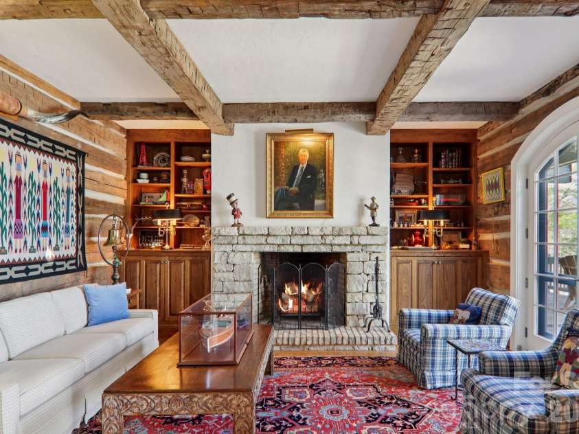 138 Indian Trace, Lake Toxaway, NC 28747.  MLS# CAR4361067, YatesRealty ID 35260. 