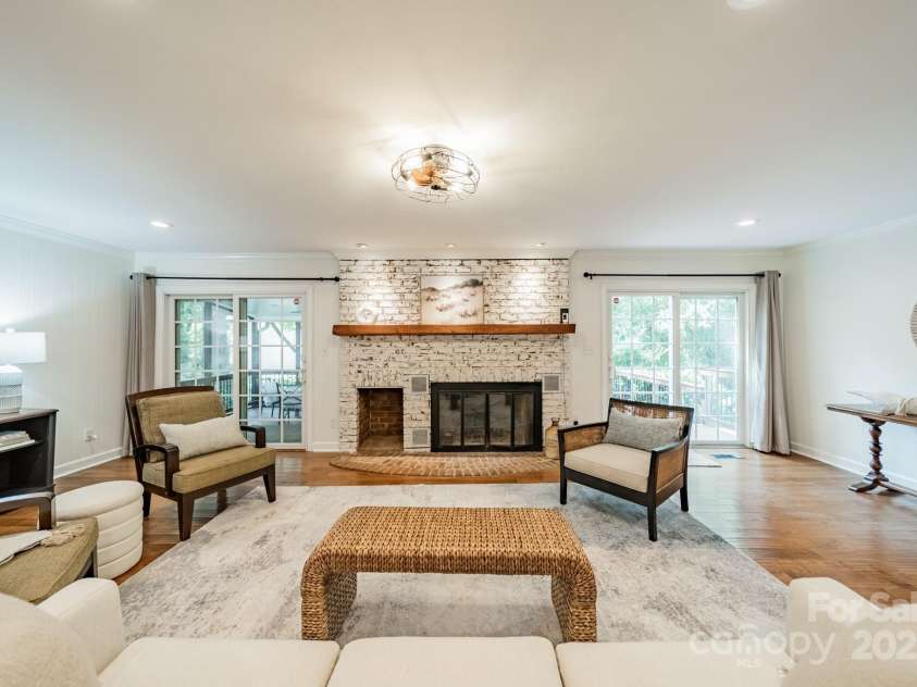 8504 Viking Drive, Waxhaw, NC 28173.  MLS# CAR4295832, YatesRealty ID 35260. 