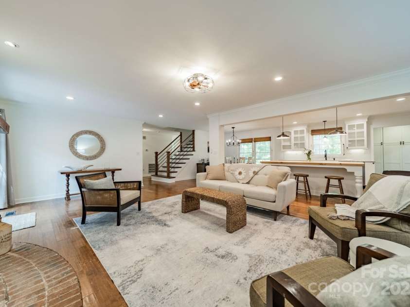 8504 Viking Drive, Waxhaw, NC 28173.  MLS# CAR4295832, YatesRealty ID 35260. 