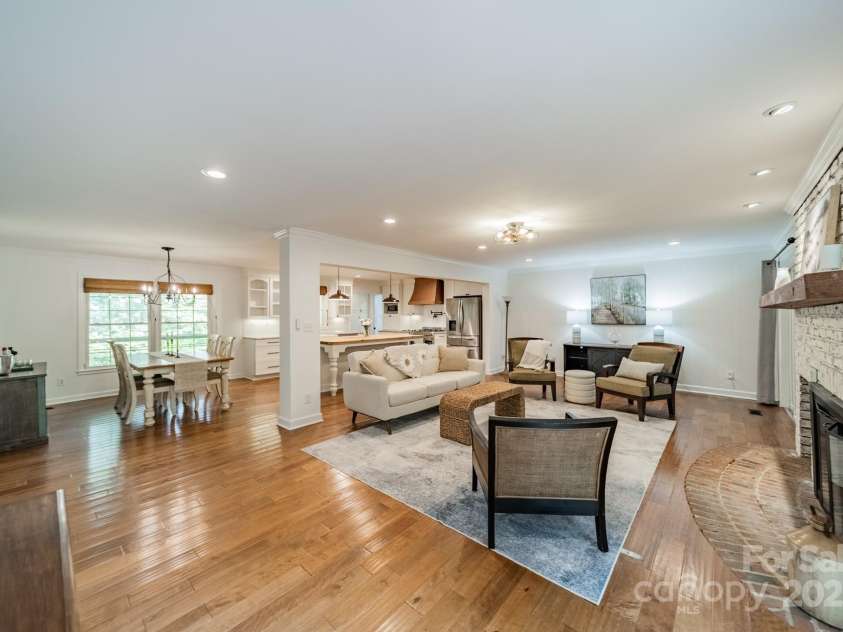 8504 Viking Drive, Waxhaw, NC 28173.  MLS# CAR4295832, YatesRealty ID 35260. 