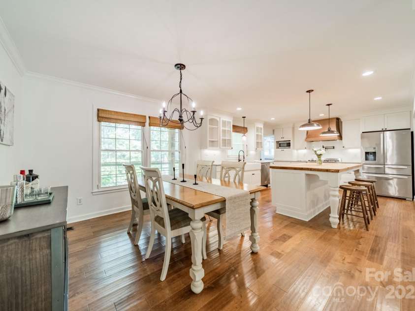 8504 Viking Drive, Waxhaw, NC 28173.  MLS# CAR4295832, YatesRealty ID 35260. 