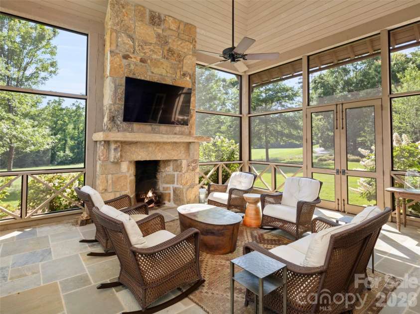 332 Walnut Valley Parkway, Arden, NC 28704.  MLS# CAR4396181, YatesRealty ID 35261. 
