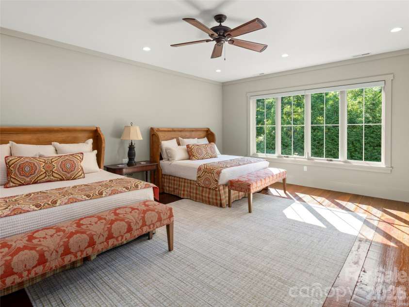 332 Walnut Valley Parkway, Arden, NC 28704.  MLS# CAR4396181, YatesRealty ID 35261. 