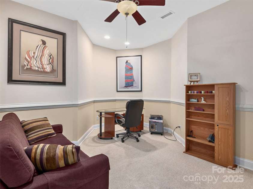 470 Patton Mountain Road, Asheville, NC 28804.  MLS# CAR4241312, YatesRealty ID 35262. 