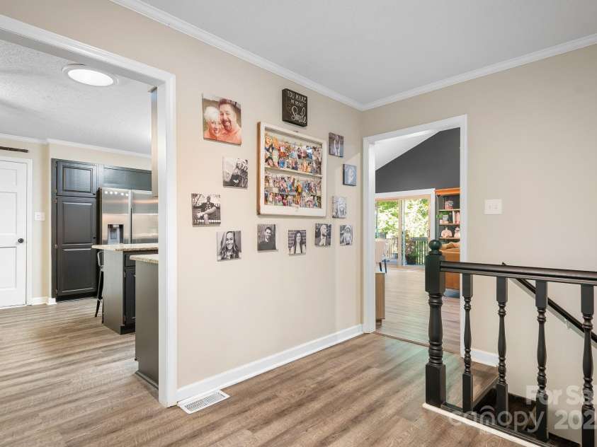 408 Florence Circle, Statesville, NC 28625.  MLS# CAR4287640, YatesRealty ID 35263. 