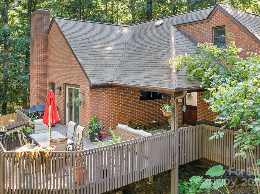 408 Florence Circle, Statesville, NC 28625.  MLS# CAR4287640, YatesRealty ID 35263. 