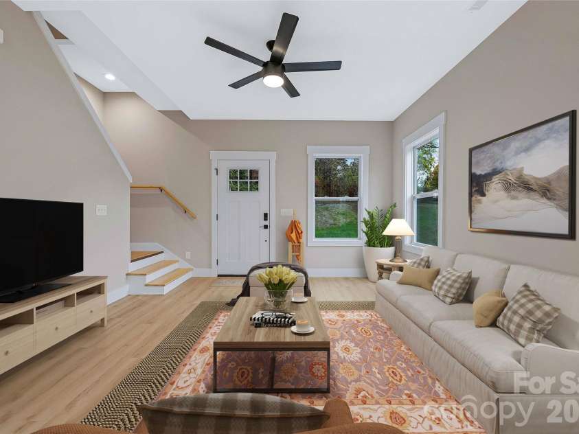 430 Hazel Mill Road, Asheville, NC 28806.  MLS# CAR4376103, YatesRealty ID 35263. 